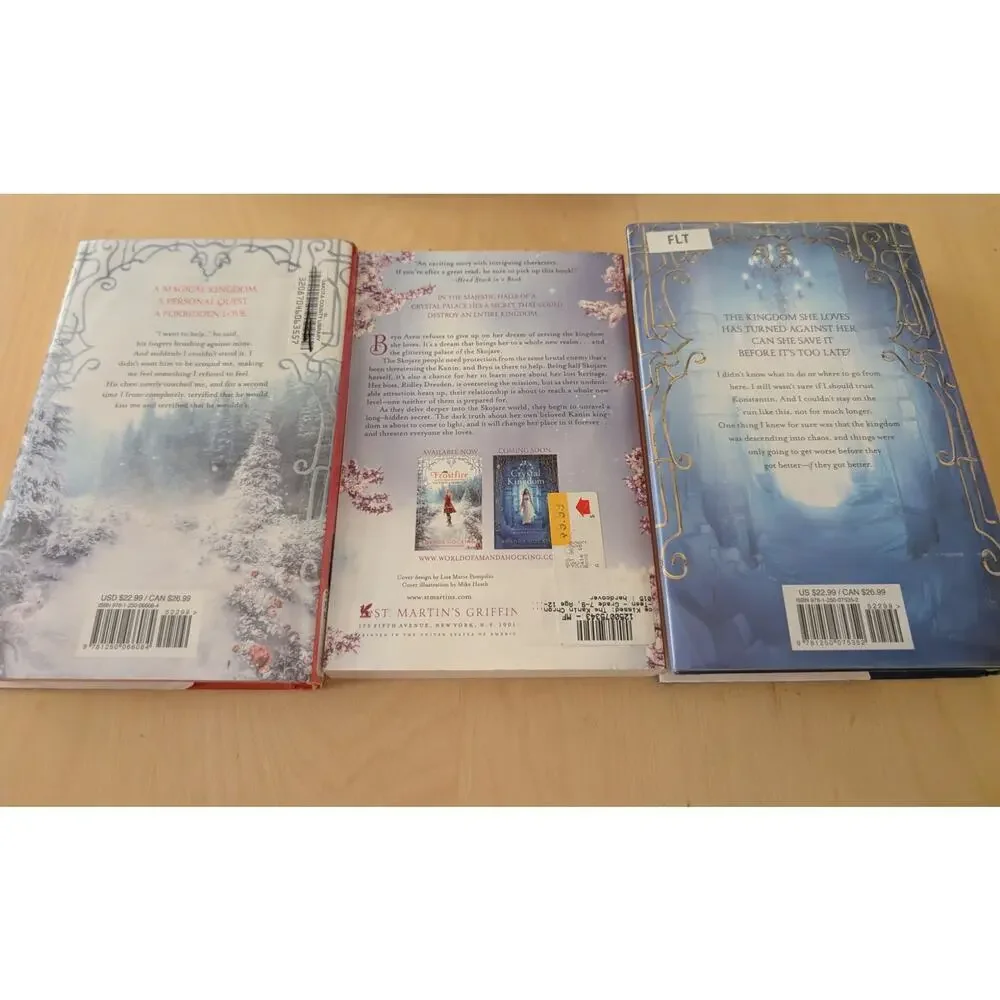 💧The Kanin Chronicles by Amanda Hocking